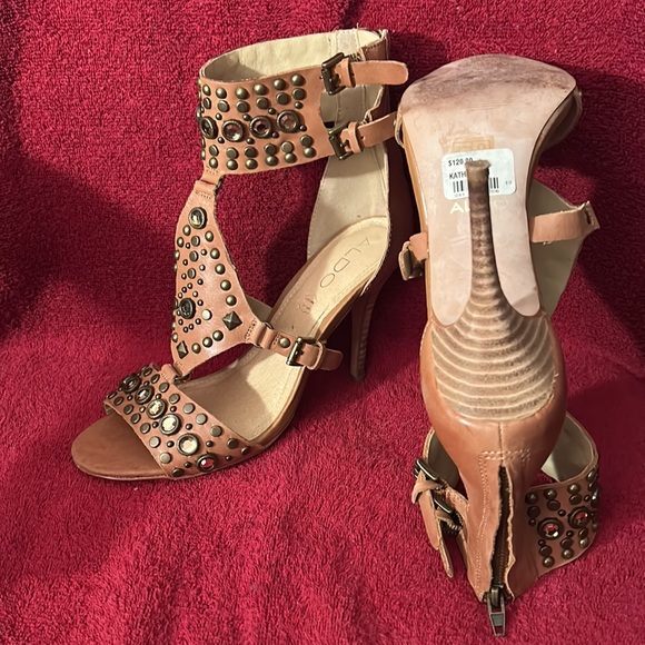 ALDO - Picture 3 of 4